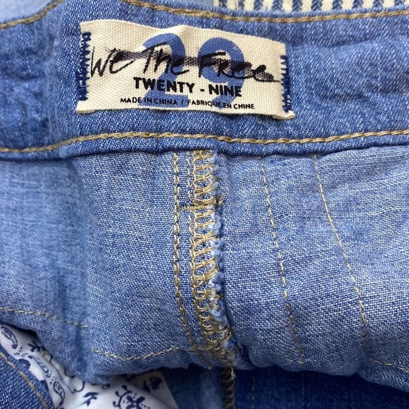 NEW Free People We the Free Azalea Daisy destroyed patchwork jeans. 29 - Picture 10 of 12